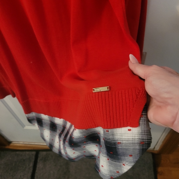 Tommy Hilfiger Sweater over w/faux shirt L - Picture 2 of 7